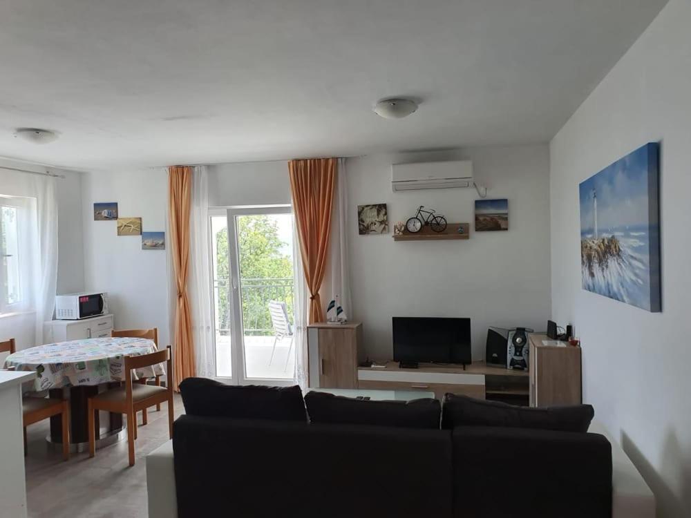 Apartmani Lucija マスレニツァ エクステリア 写真