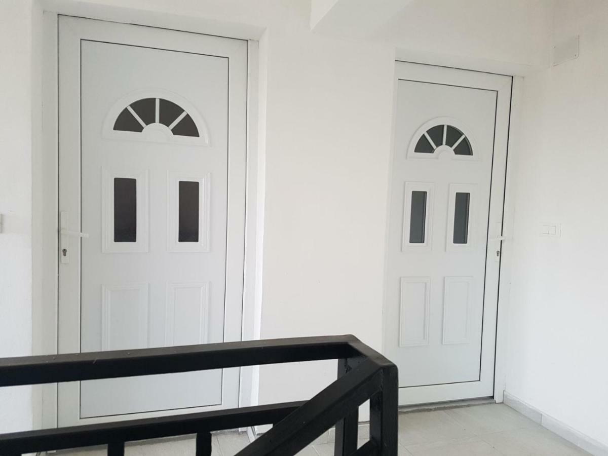 Apartmani Lucija マスレニツァ エクステリア 写真